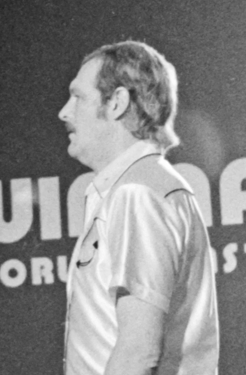 Darts Gold: Priestley v Burgess artwork